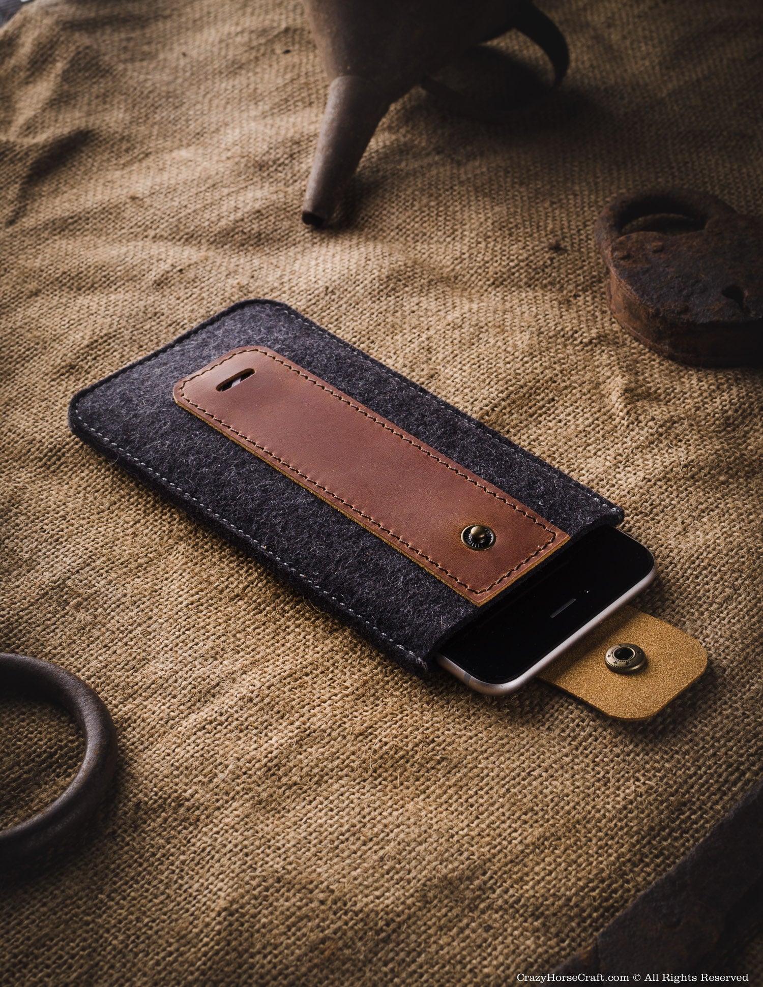 Crazy Horse Craft Phone Cases Wool Felt Phone Sleeve custodia iPhone Classic Brown