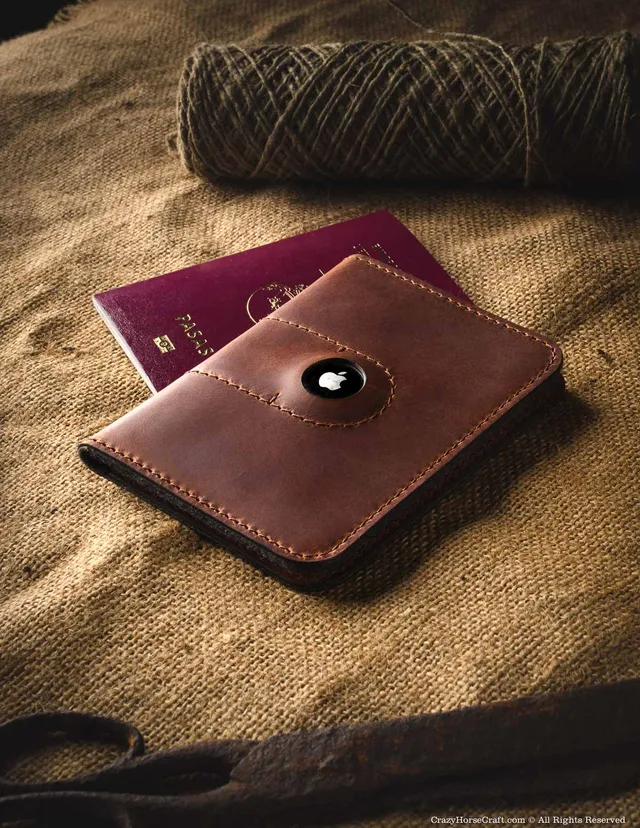 Crazy Horse Craft Wallets & Card Holders Veg-Tanned Leather AirTag Passport Wallet Classic Brown