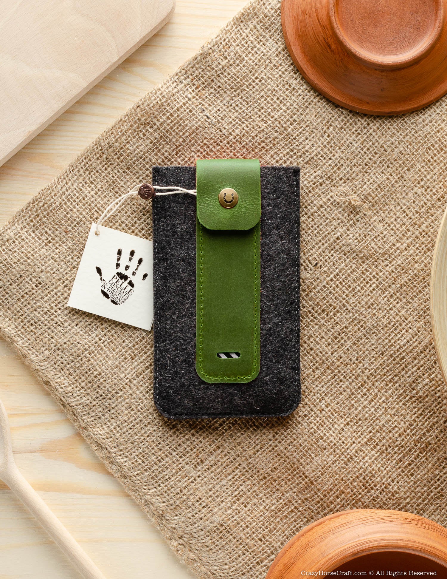 Crazy Horse Craft Phone Cases Wool Felt Phone Sleeve custodia iPhone verde alpino
