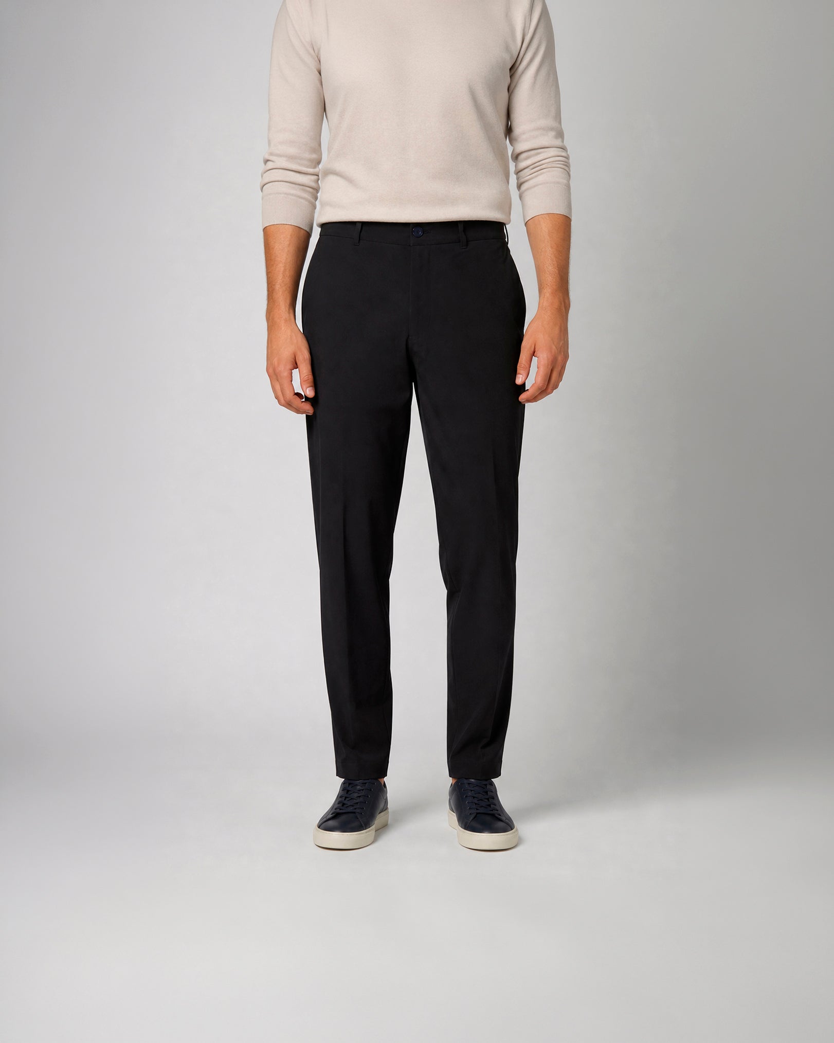 Miguel Bellido Pantalones Pantalone in tessuto tecnico blu