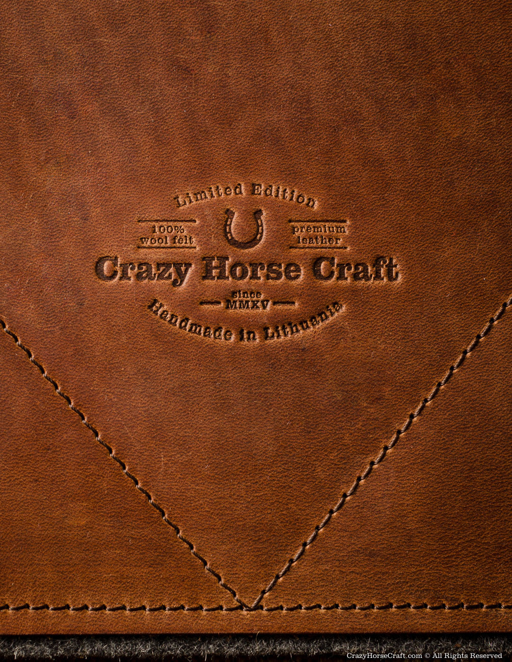 Crazy Horse Craft iPad and Kindle Cases custodia iPad in pelle marrone con supporto