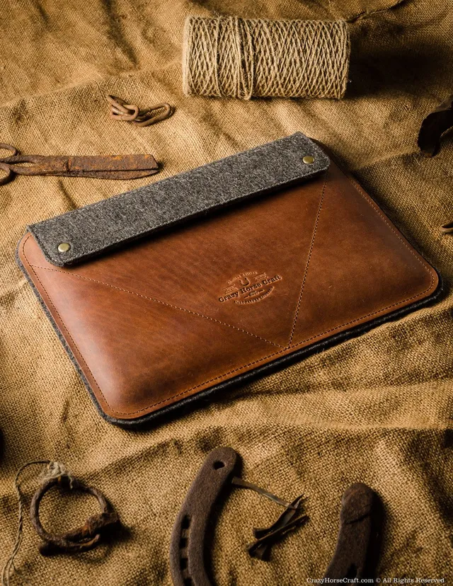 Crazy Horse Craft iPad and Kindle Cases custodia iPad in pelle marrone con supporto