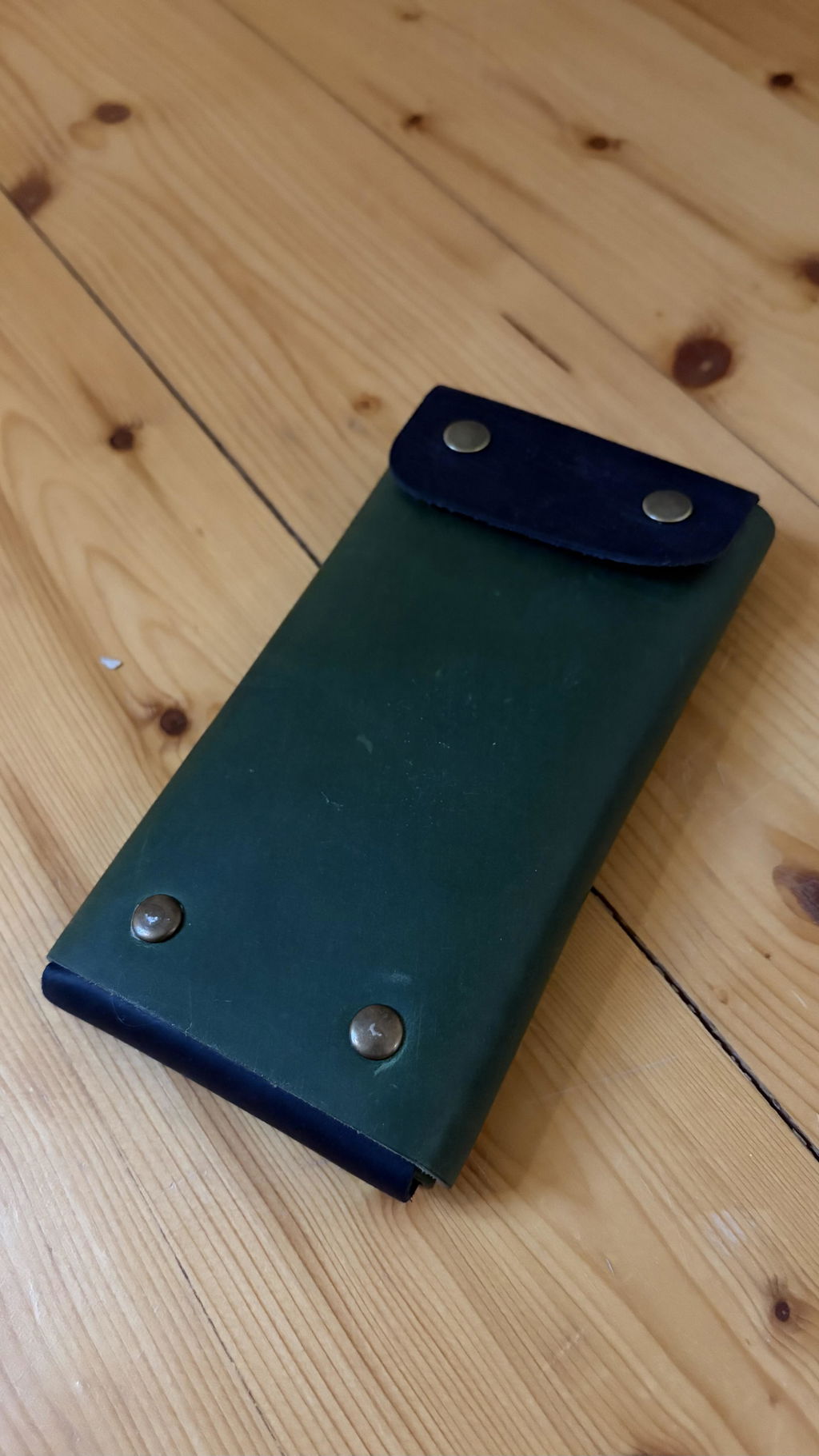 Crazy Horse Craft Minimalist Series custodia portafoglio telefono Alpine Green XL