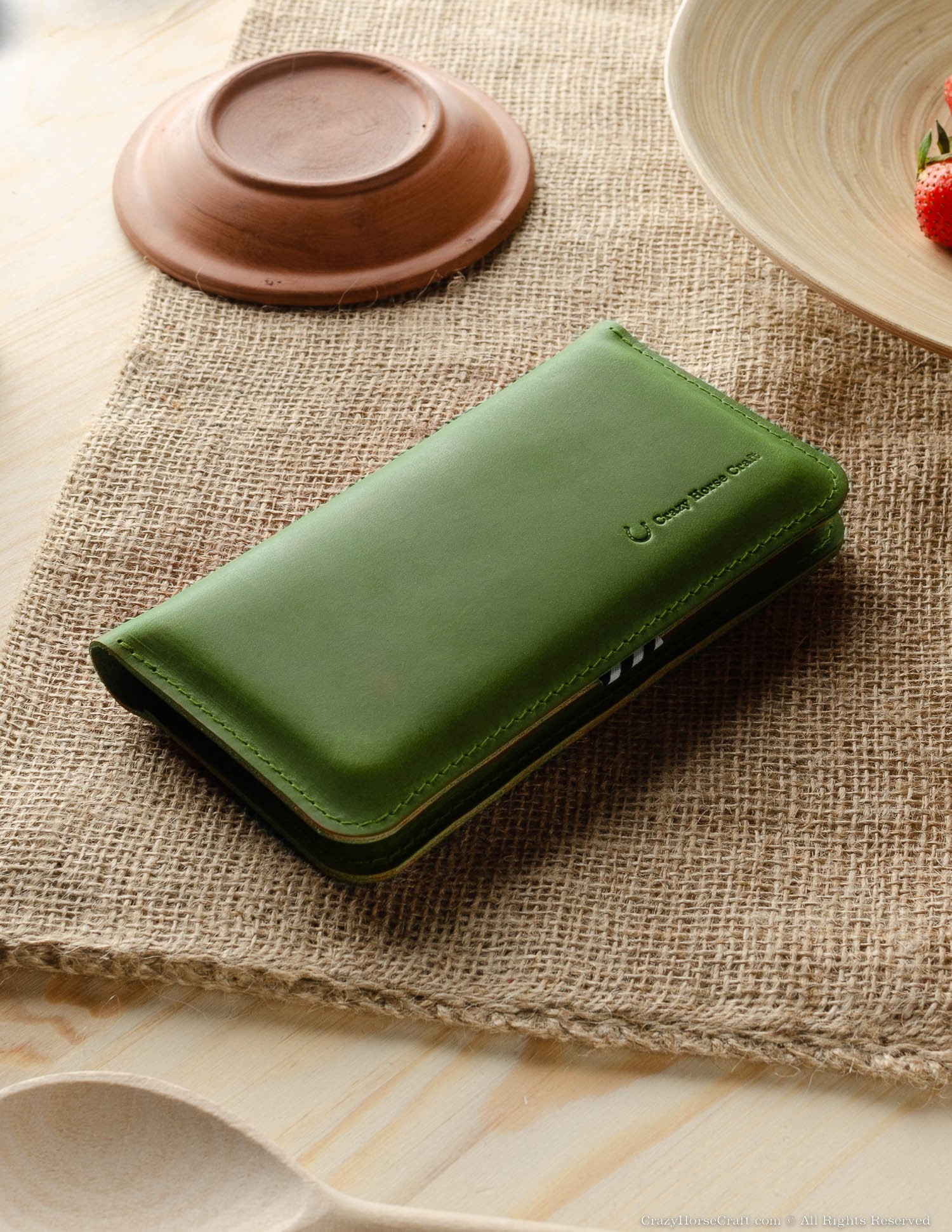 Crazy Horse Craft Phone Cases Leather wallet case for two phones custodia Alpine Green