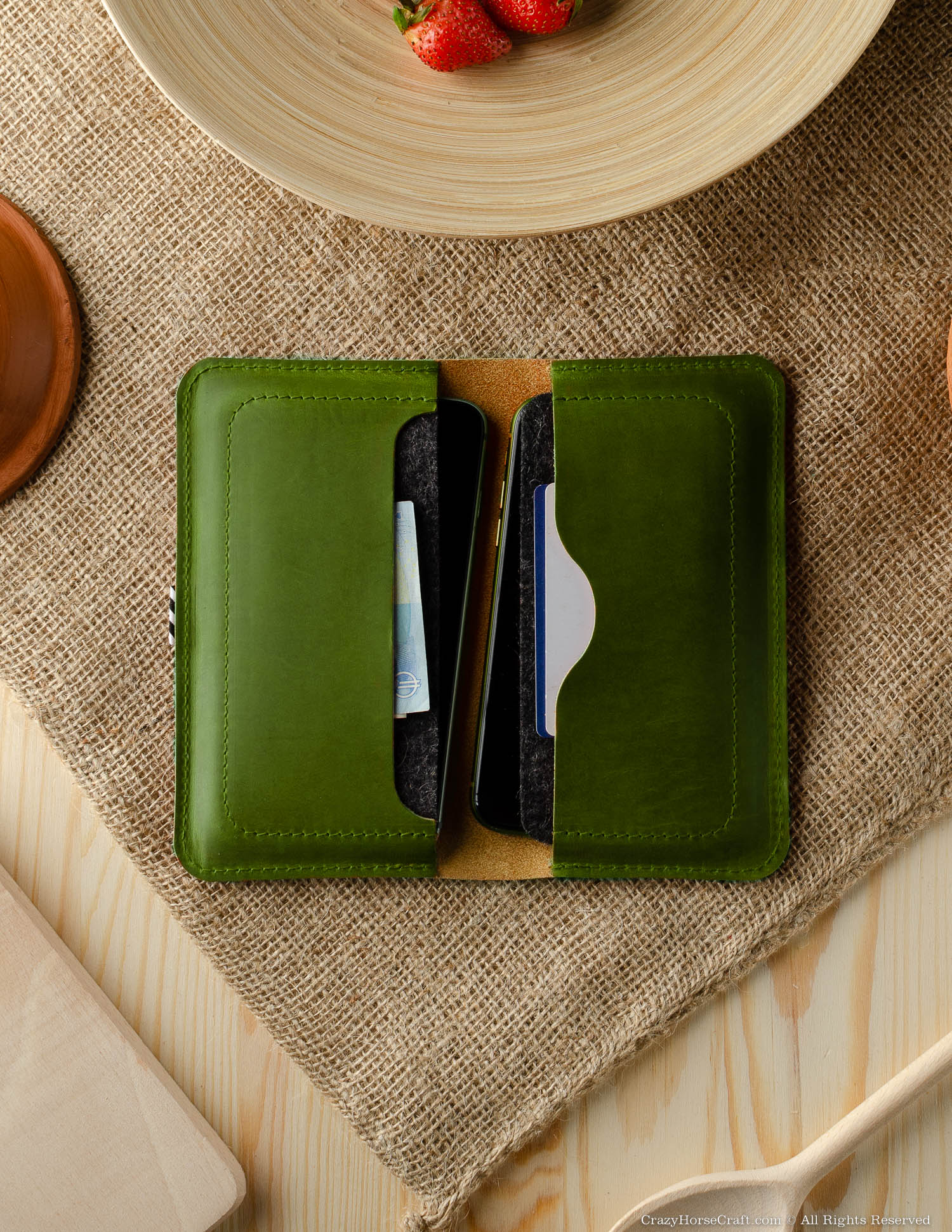 Crazy Horse Craft Phone Cases Leather wallet case for two phones custodia Alpine Green