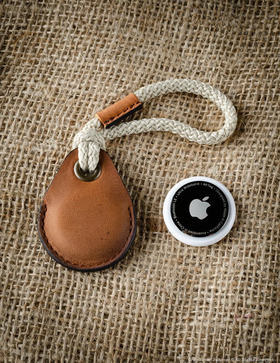 Crazy Horse Craft AirTag Holders porta AirTag in pelle marrone
