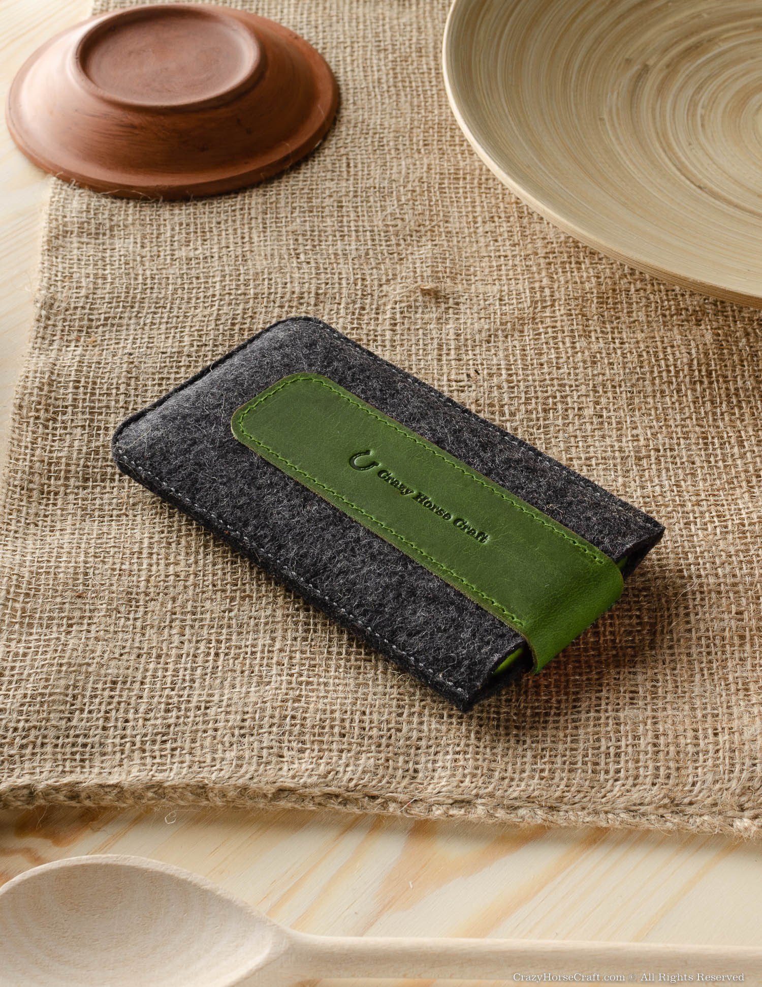 Crazy Horse Craft Phone Cases Wool Felt Phone Sleeve custodia iPhone verde alpino