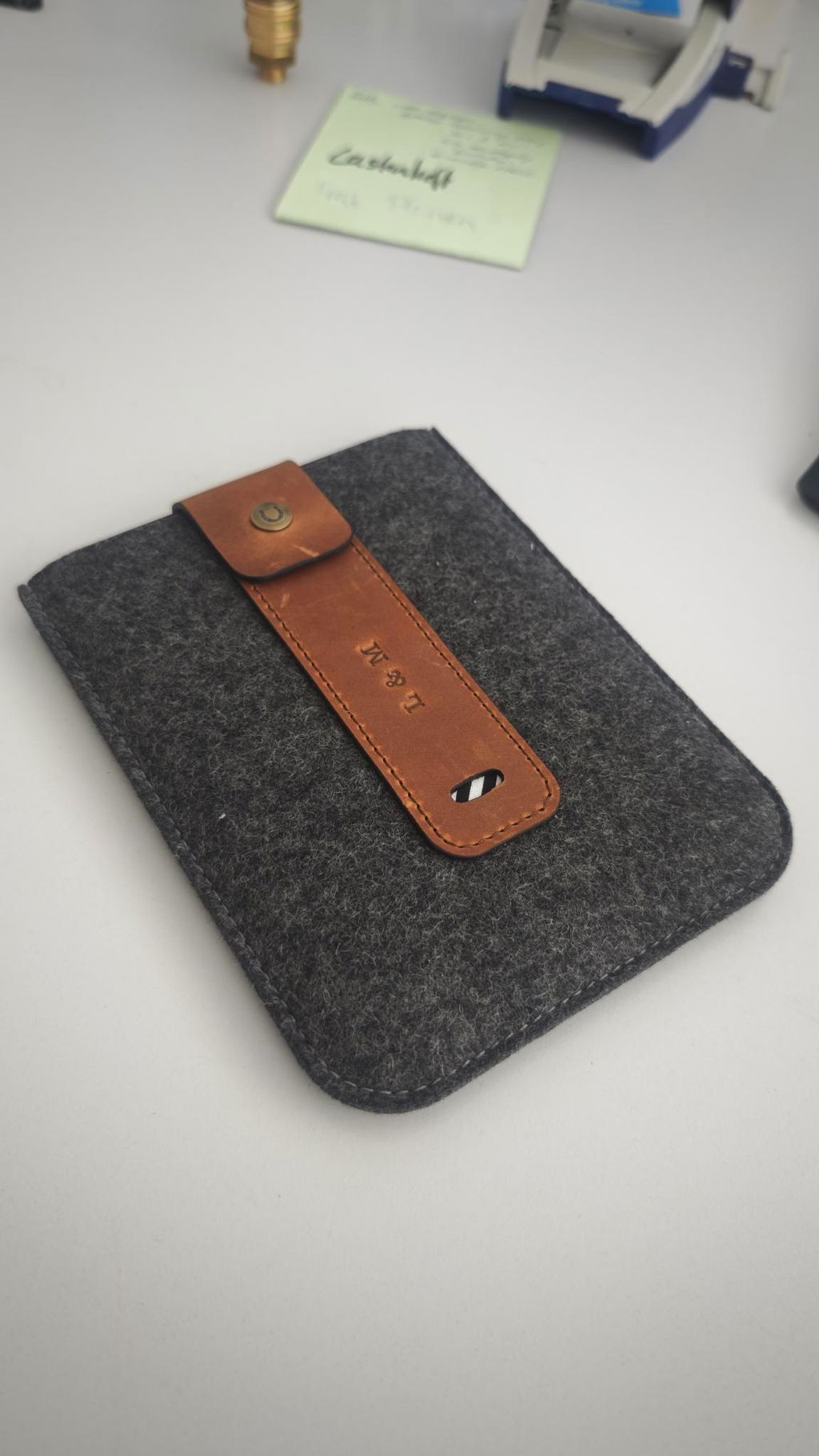 Crazy Horse Craft iPad and Kindle Cases custodia Kindle in feltro e pelle