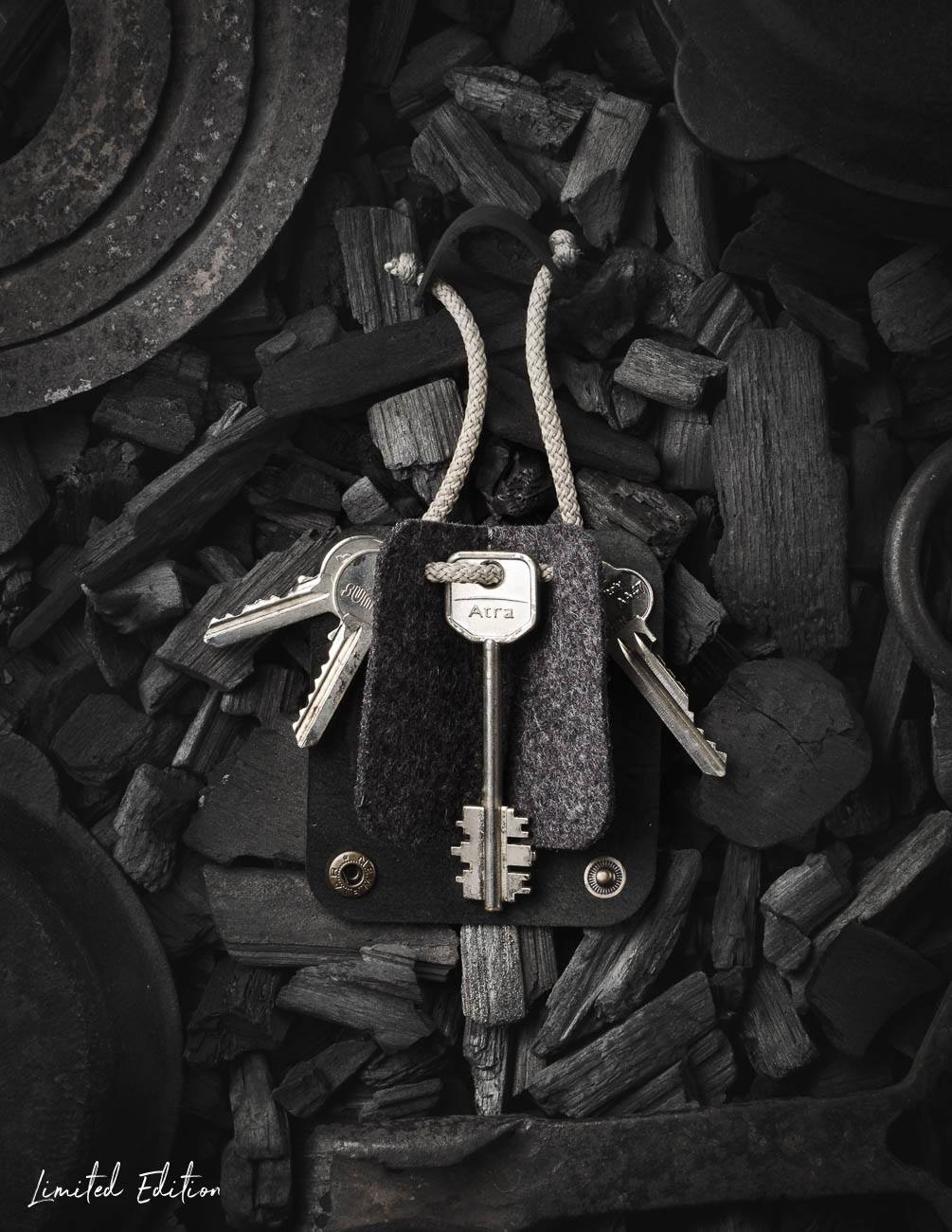 Crazy Horse Craft Key Holders portachiavi Carbon Black in pelle e feltro