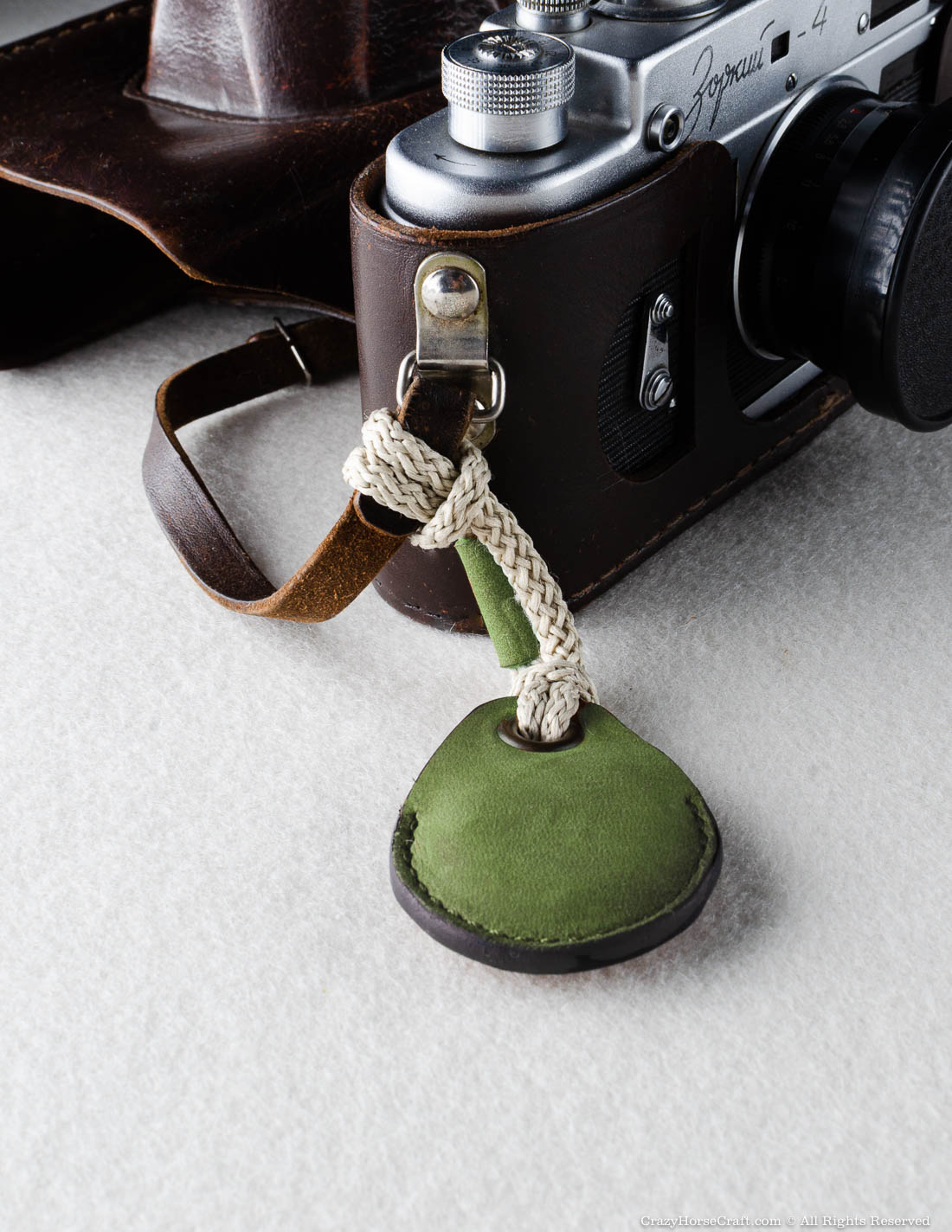 Crazy Horse Craft AirTag Holders porta AirTag Alpine Green