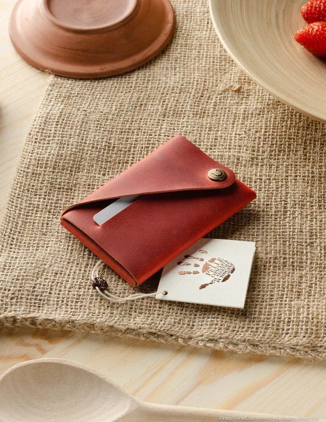 Crazy Horse Craft Minimalist Series portafoglio pelle Fragola Red