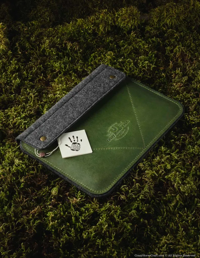 Crazy Horse Craft iPad and Kindle Cases custodia iPad Alpine Green in pelle