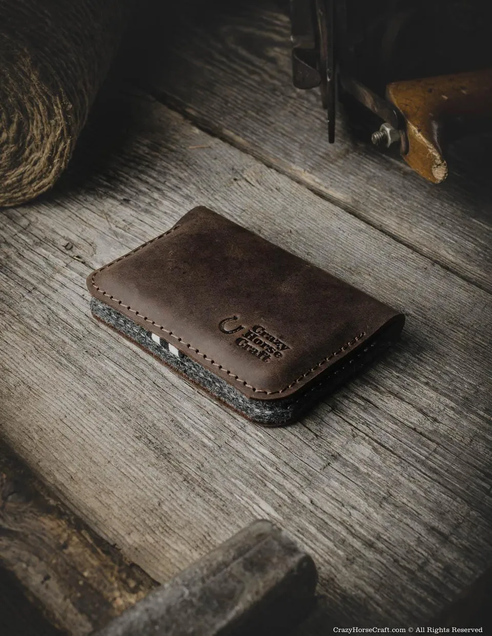 Crazy Horse Craft Wallets & Card Holders portacarte Wood Brown in pelle