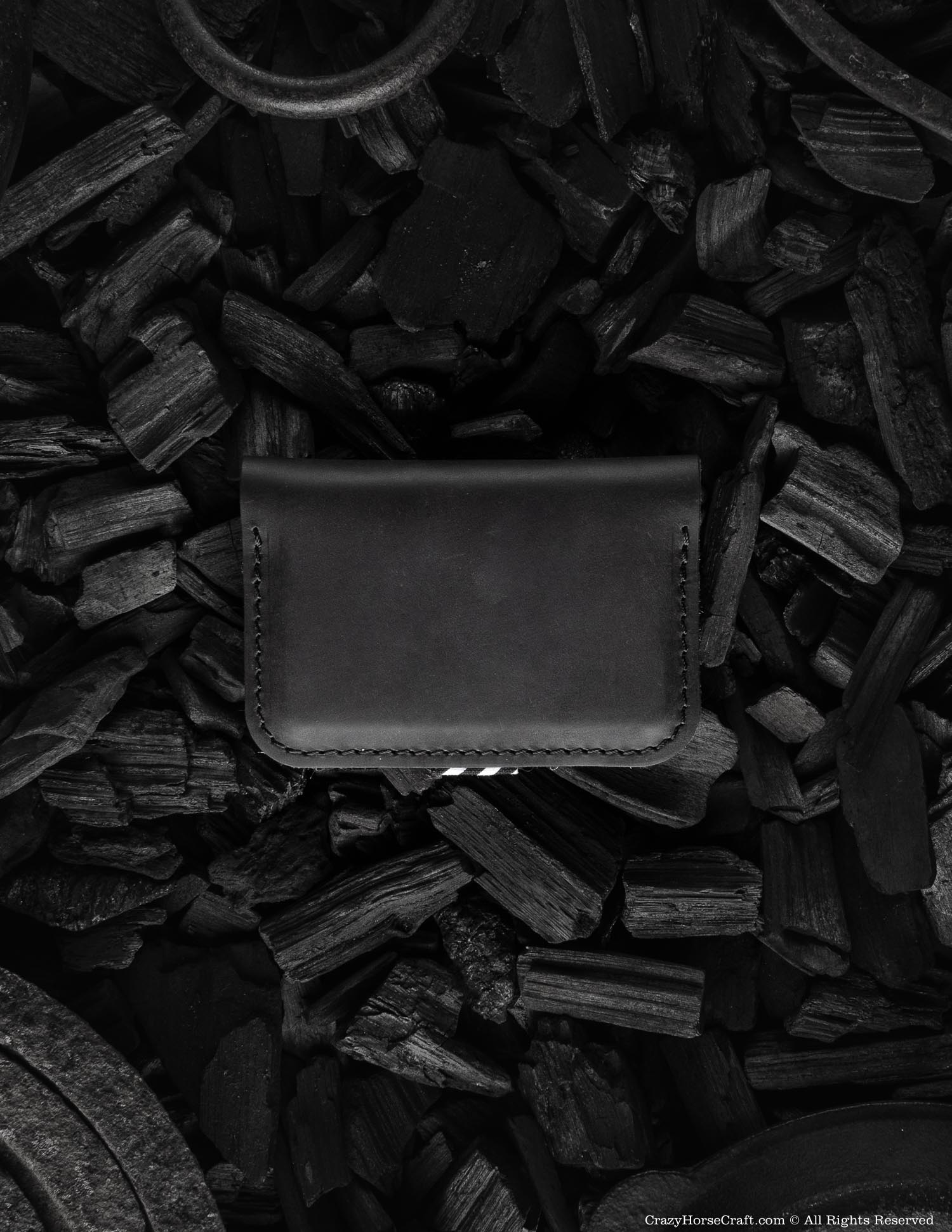 Crazy Horse Craft Wallets & Card Holders porta carte Carbon Black in pelle