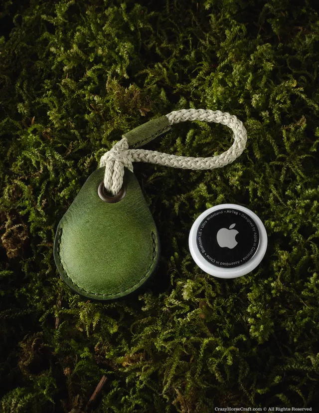 Crazy Horse Craft AirTag Holders porta AirTag Alpine Green