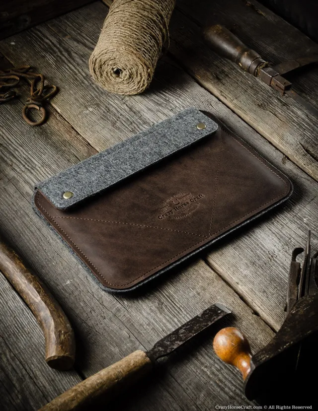 Crazy Horse Craft iPad and Kindle Cases Custodia iPad Wood Brown con supporto