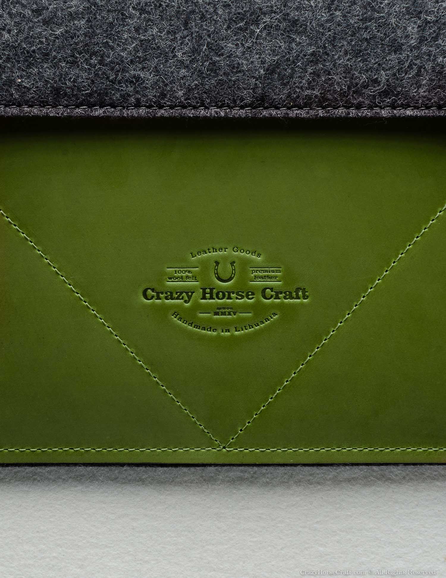 Crazy Horse Craft iPad and Kindle Cases custodia iPad Alpine Green in pelle