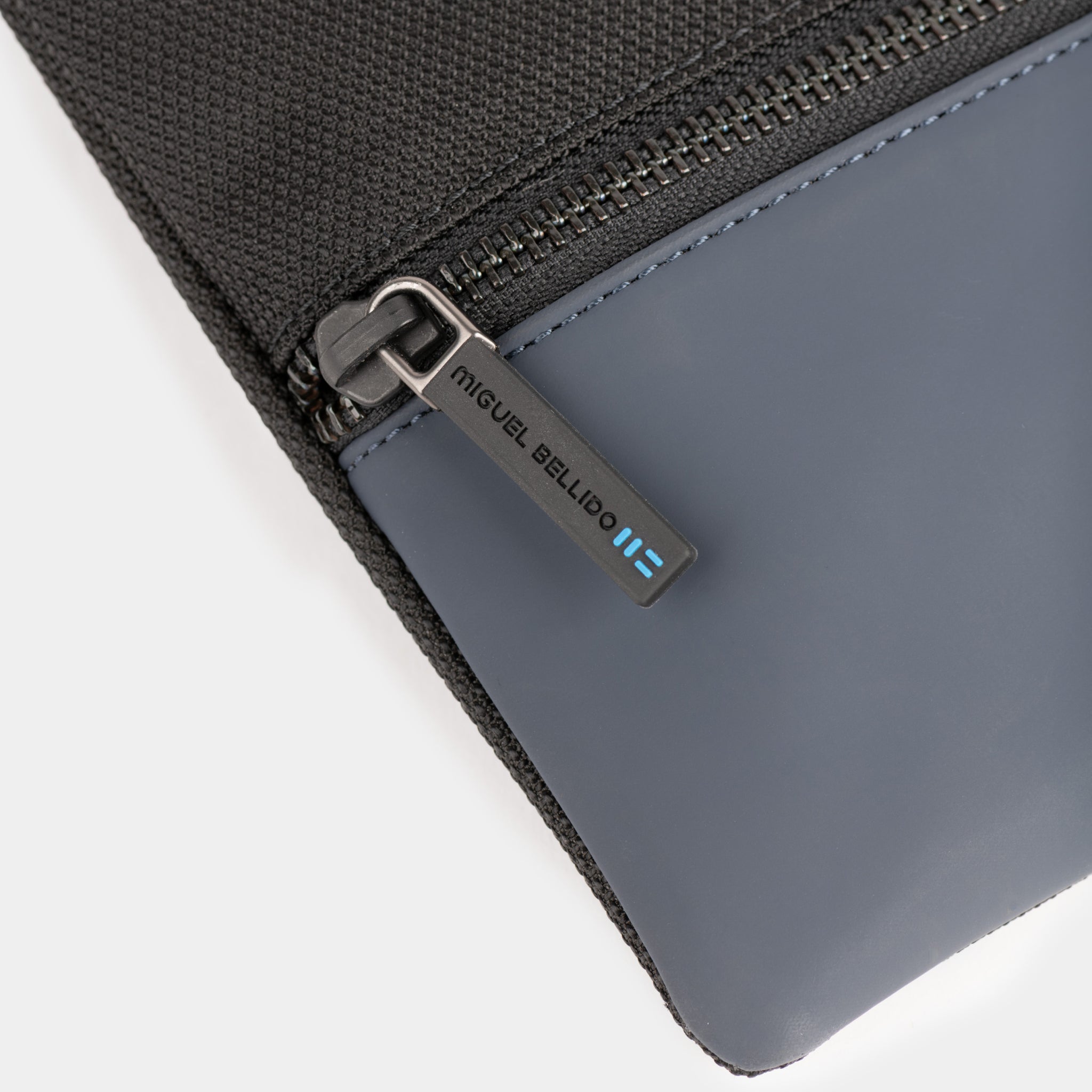 Miguel Bellido Bolsos cruzados para hombre Quebec borsa a tracolla tecnica impermeabile