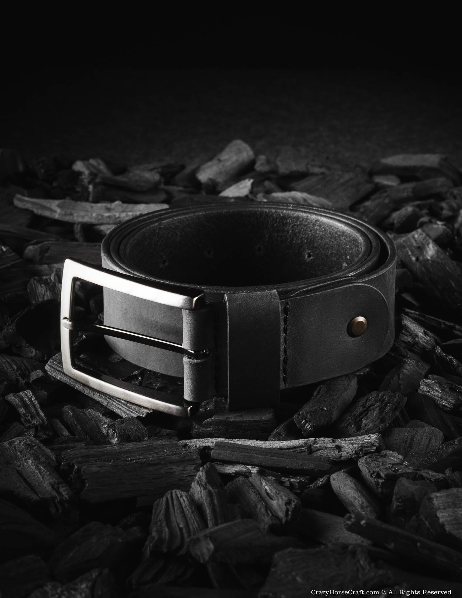 Crazy Horse Craft Belts cintura in pelle conciata al vegetale Carbon Black