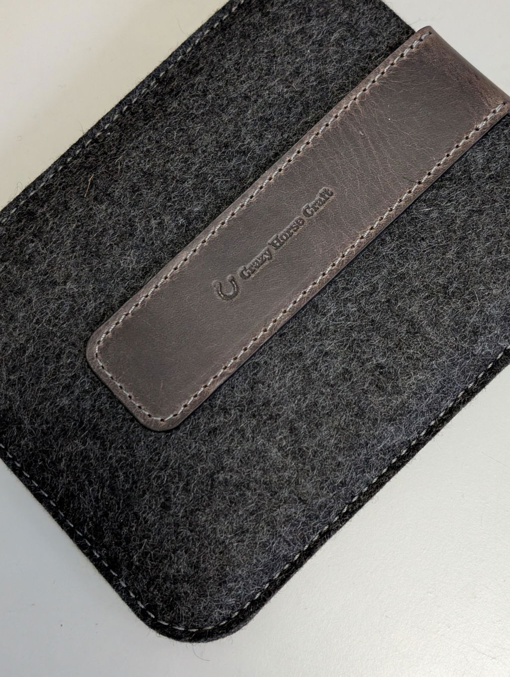 Crazy Horse Craft iPad and Kindle Cases custodia Kindle in feltro e pelle