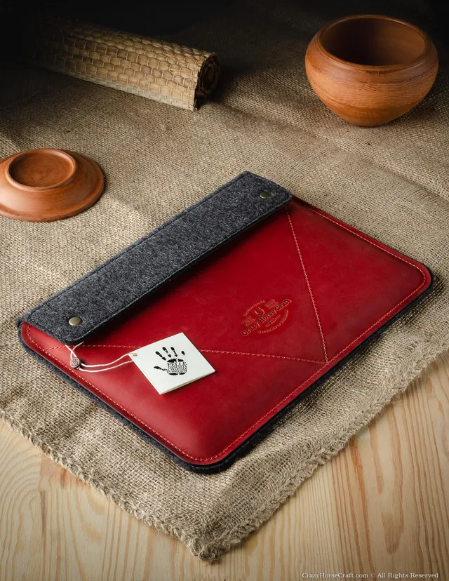 Crazy Horse Craft MacBook Cases custodia MacBook Fragola Red in pelle