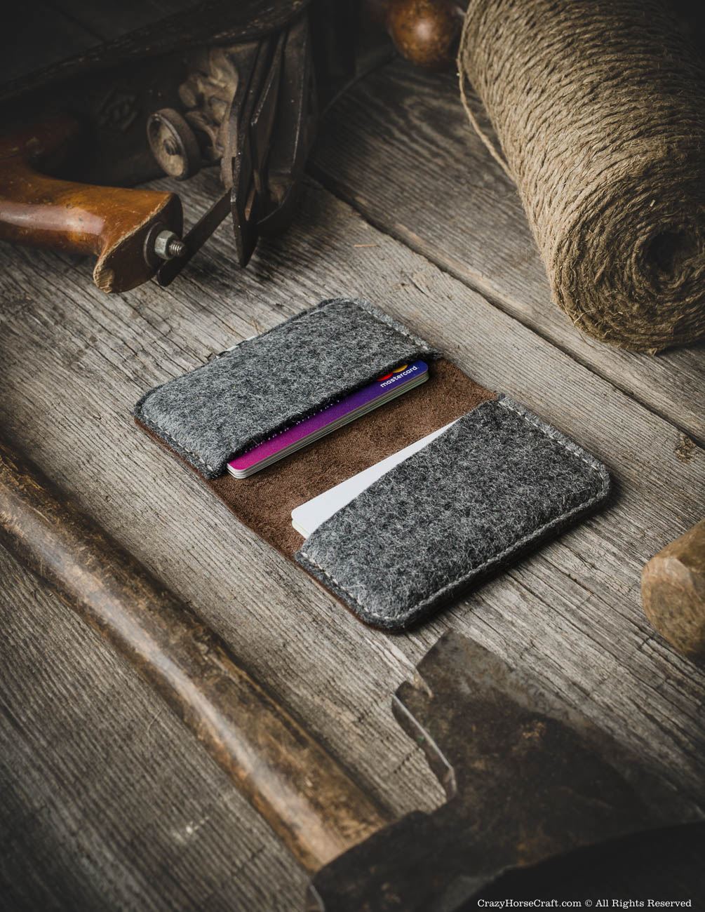 Crazy Horse Craft Wallets & Card Holders portacarte Wood Brown in pelle