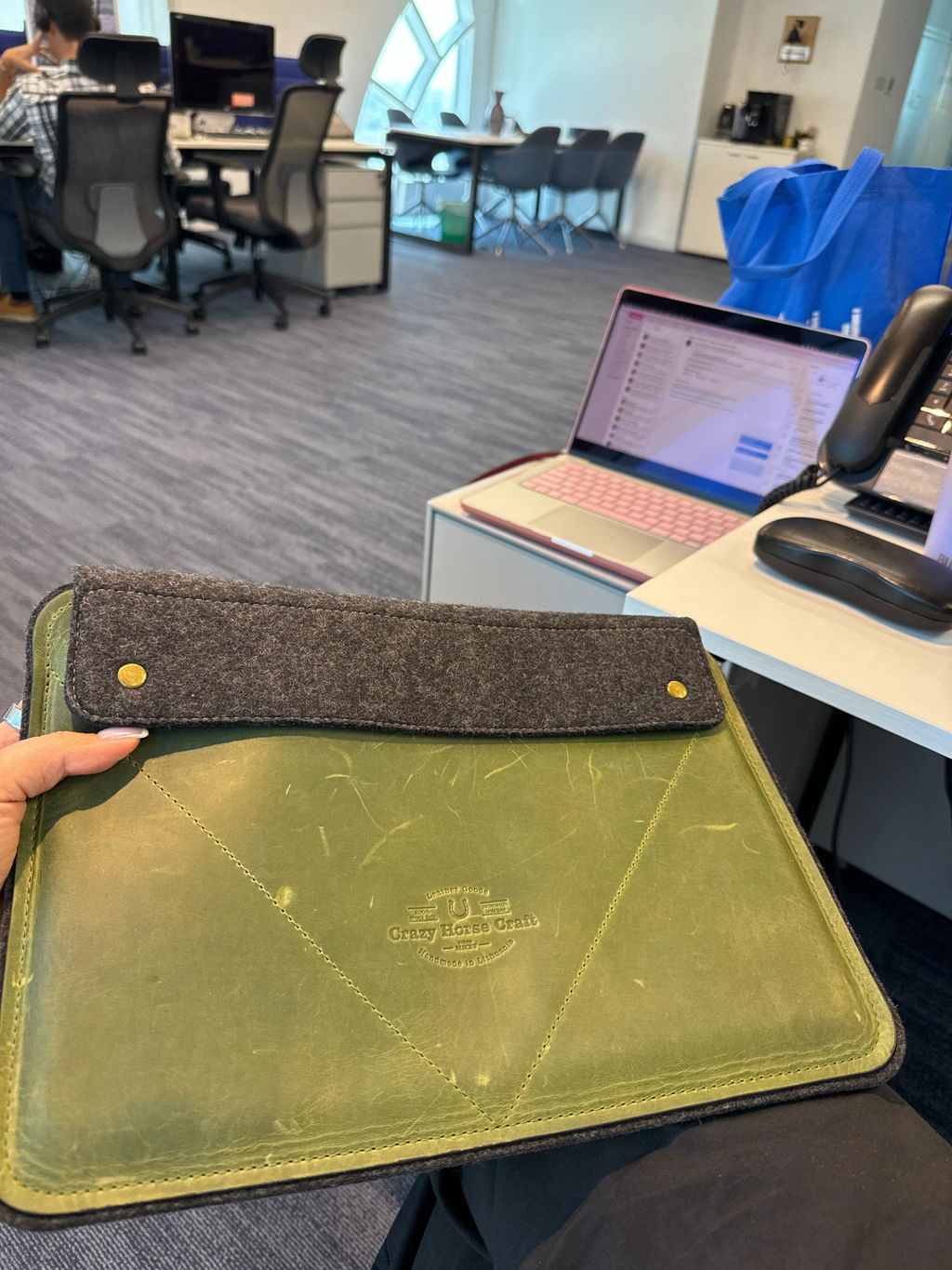 Crazy Horse Craft MacBook Cases custodia MacBook Alpine Green in pelle