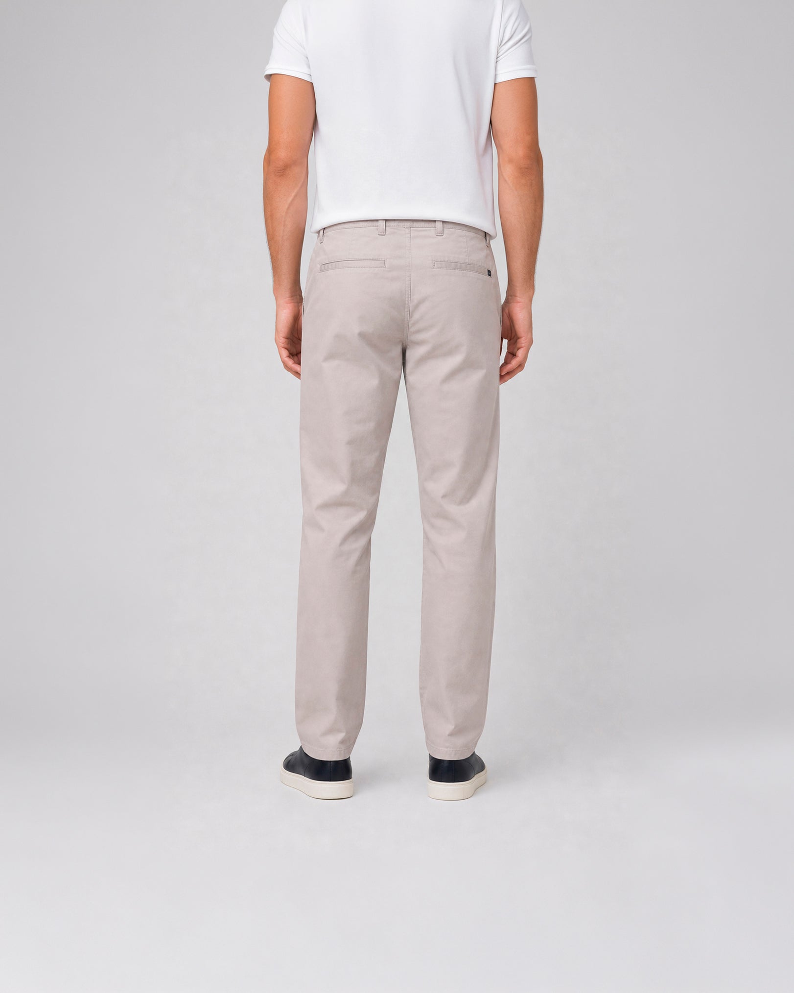 Miguel Bellido Pantalones Pantalón chino pantaloni in cotone elasticizzato grigio pietra