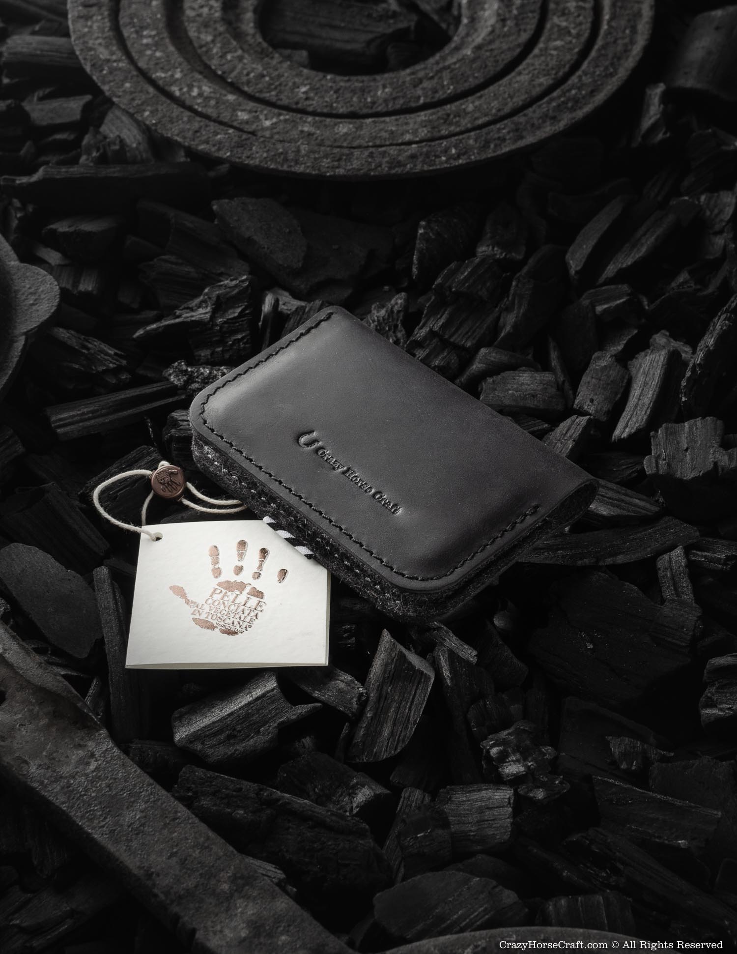Crazy Horse Craft Wallets & Card Holders porta carte Carbon Black in pelle