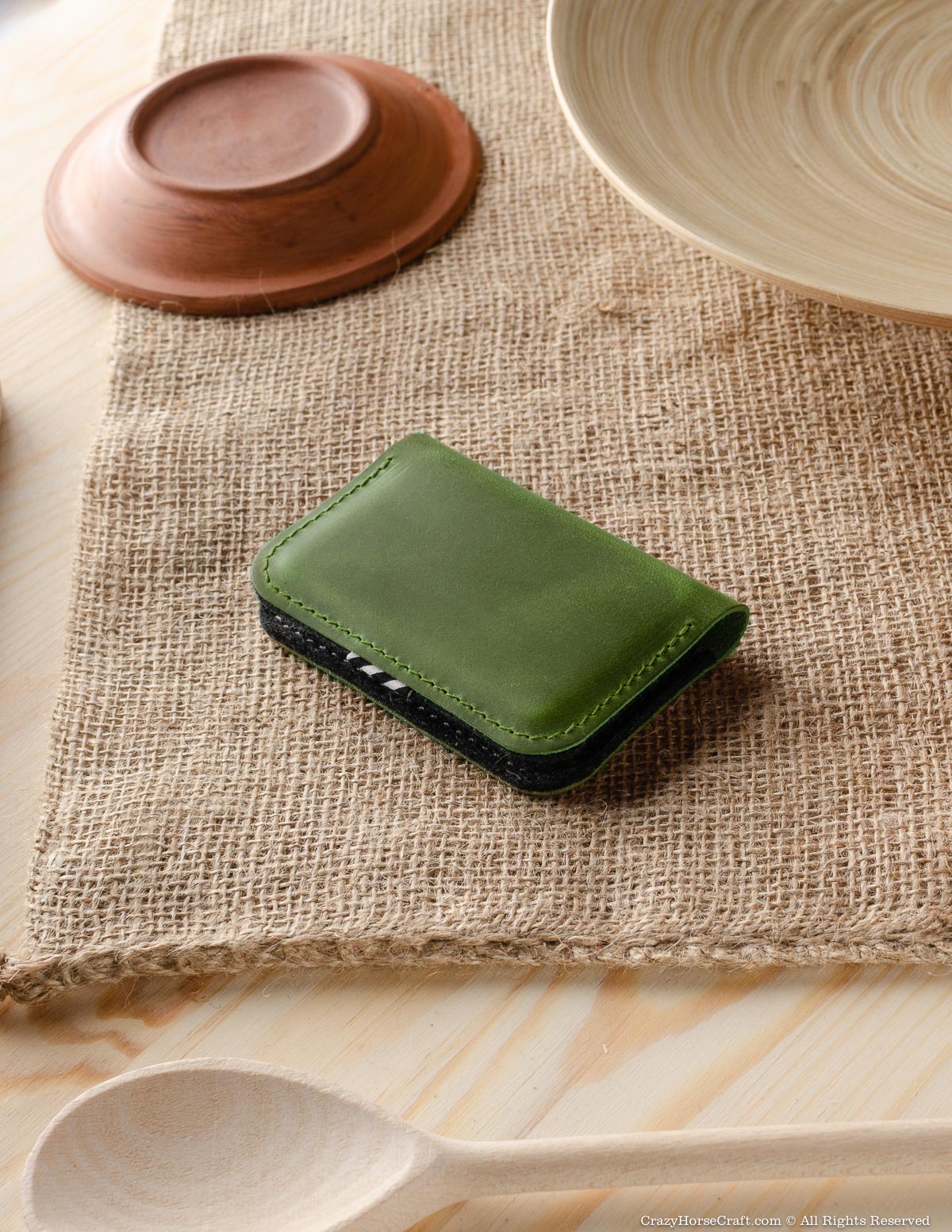 Crazy Horse Craft Wallets & Card Holders Leather Business & Credit Card Holder portacarte verde alpino