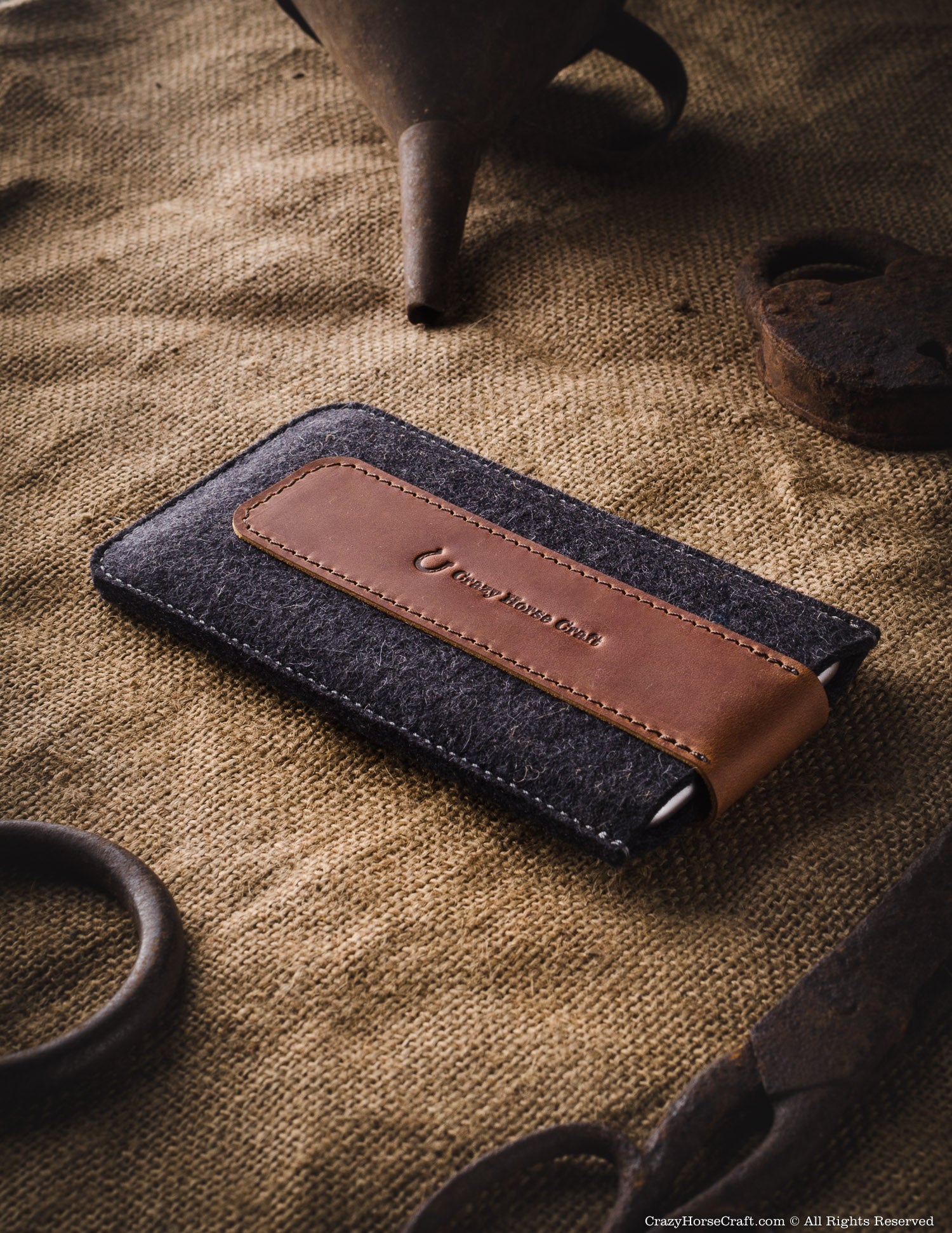 Crazy Horse Craft Phone Cases Wool Felt Phone Sleeve custodia iPhone Classic Brown