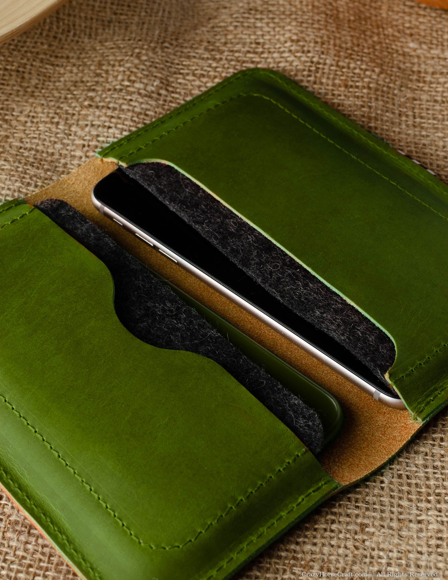 Crazy Horse Craft Phone Cases Leather wallet case for two phones custodia Alpine Green