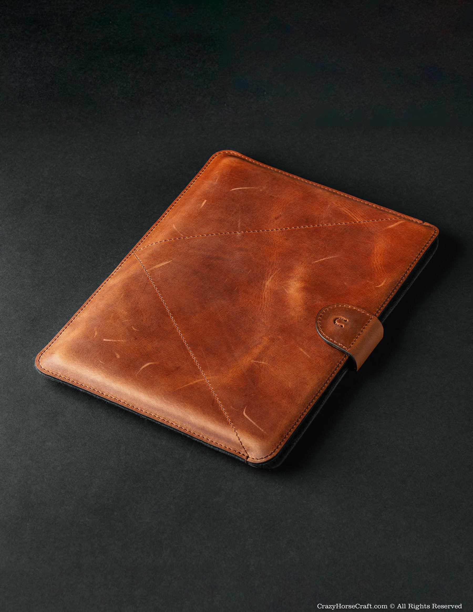 Crazy Horse Craft MacBook Cases custodia MacBook Neo Classic Brown in pelle
