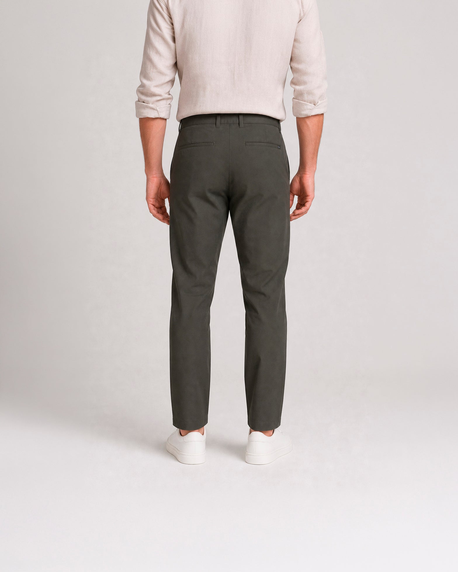 Miguel Bellido Pantalones Pantalón de tejido técnico verde scuro