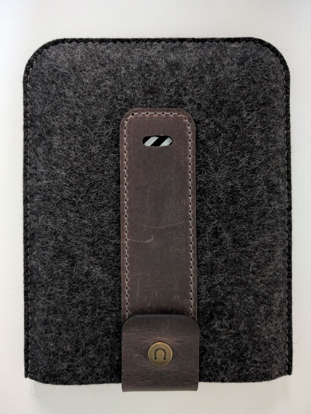 Crazy Horse Craft iPad and Kindle Cases custodia Kindle in feltro e pelle
