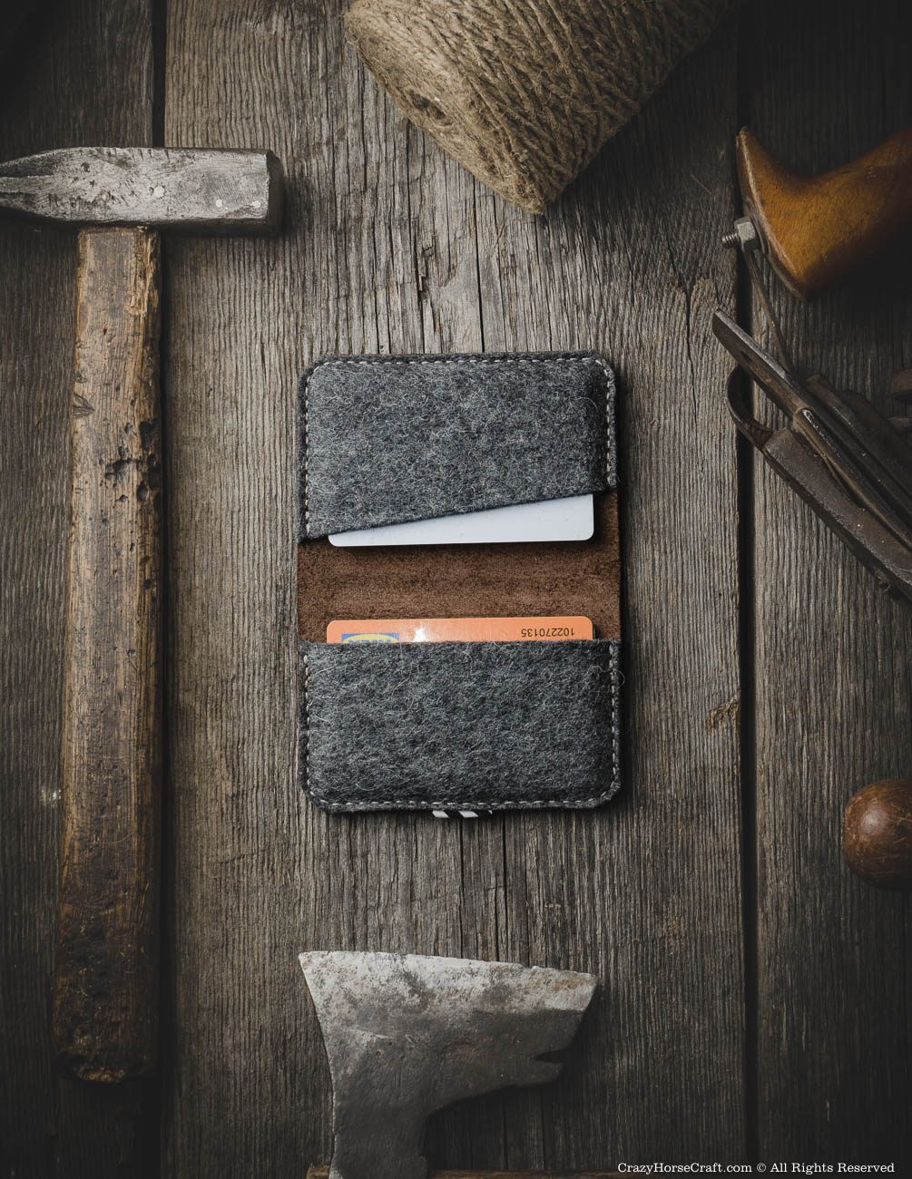 Crazy Horse Craft Wallets & Card Holders portacarte Wood Brown in pelle